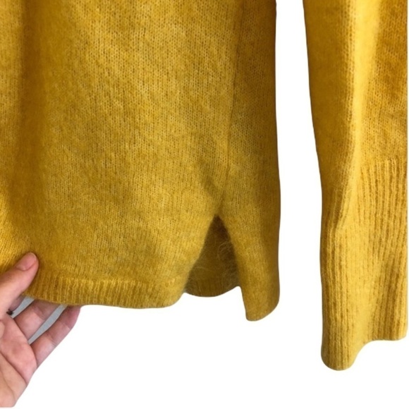 Second Female Yellow Mohair Wool Turtleneck XS - Picture 8 of 15